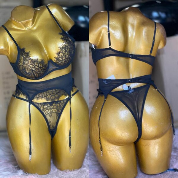 Ensemble lingerie dentelle sexy