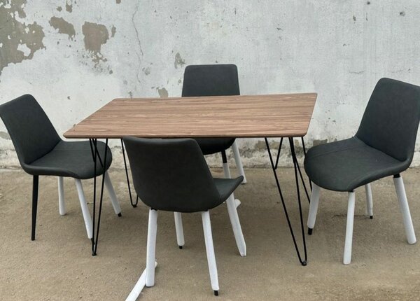 Table A Manger 4 Chaises