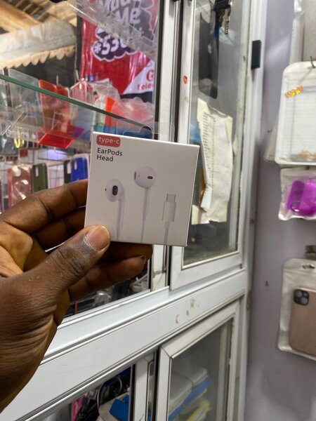 Direct hands free iPhone 15 and 16 series