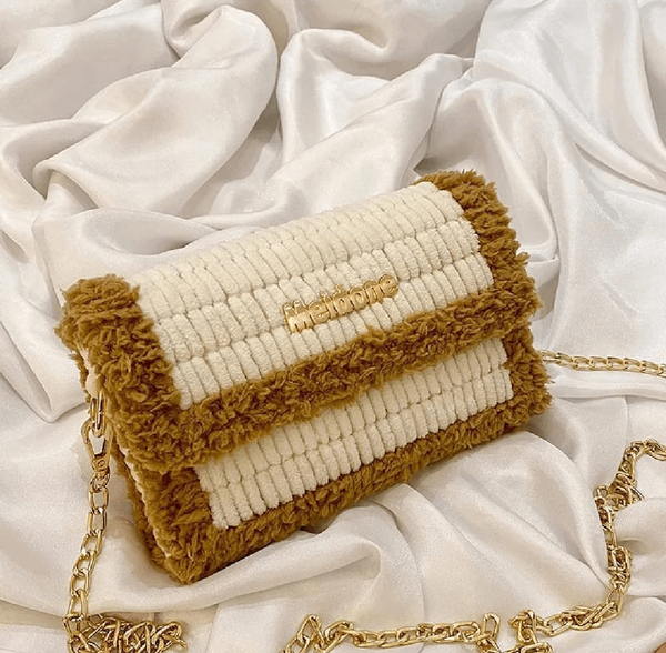 Shoulder bags