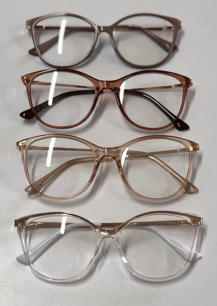Lunettes vintage transparentes