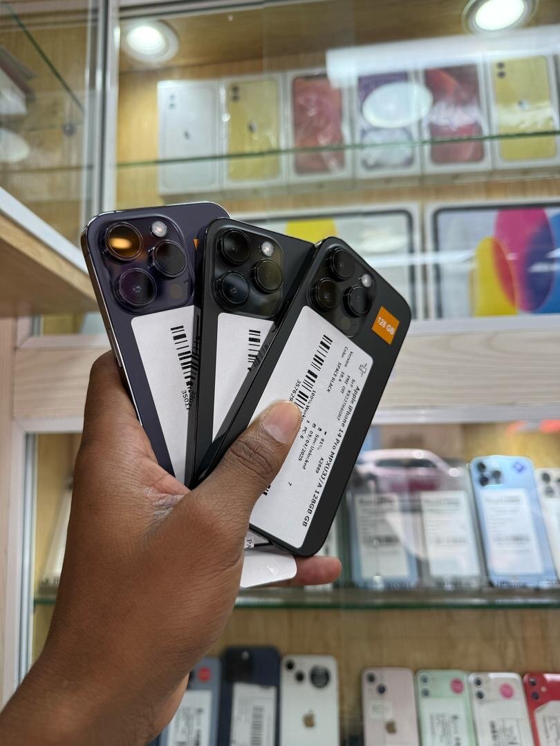 iPhone 14 Pro casi neuf