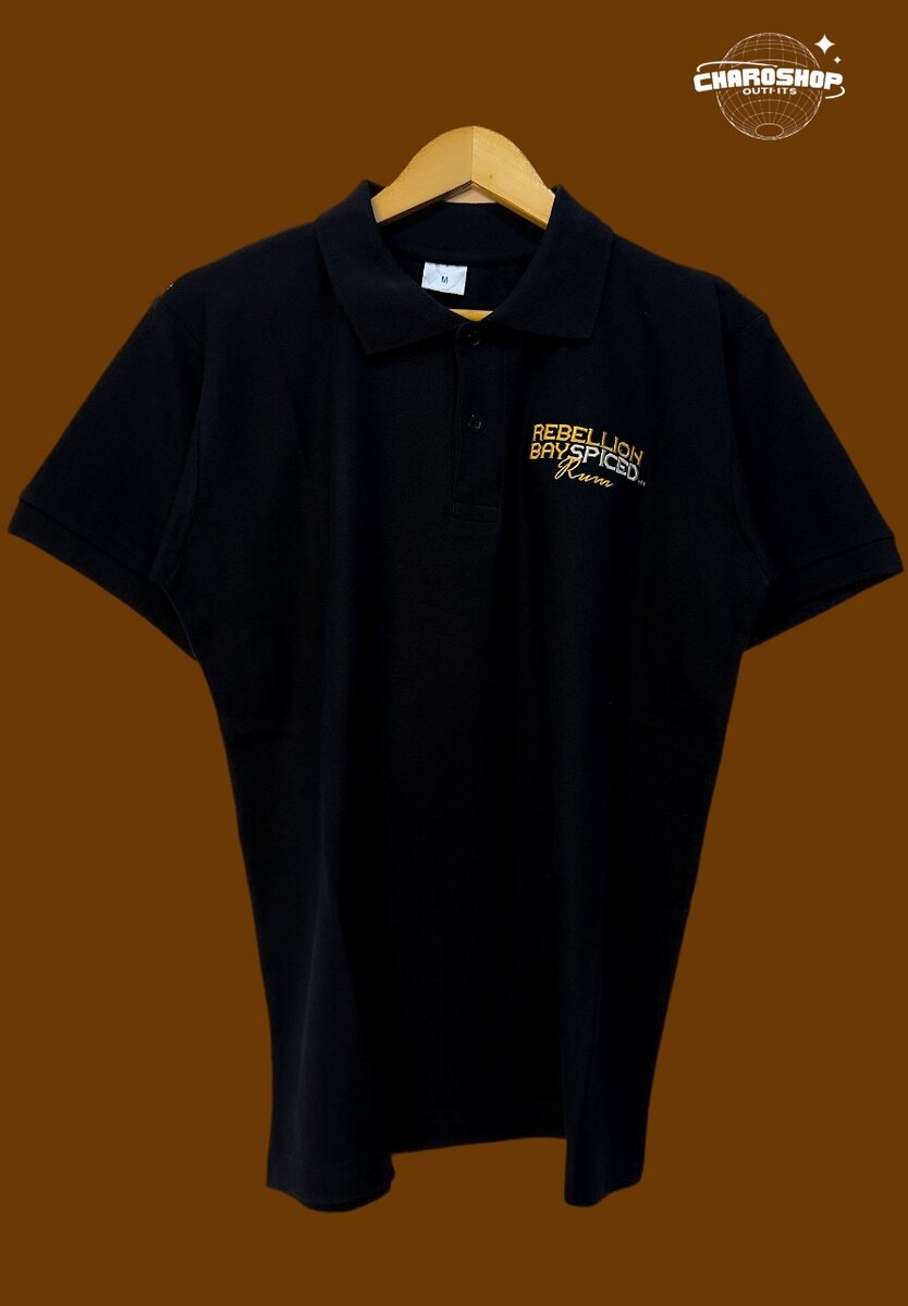 Polo noir élégant homme