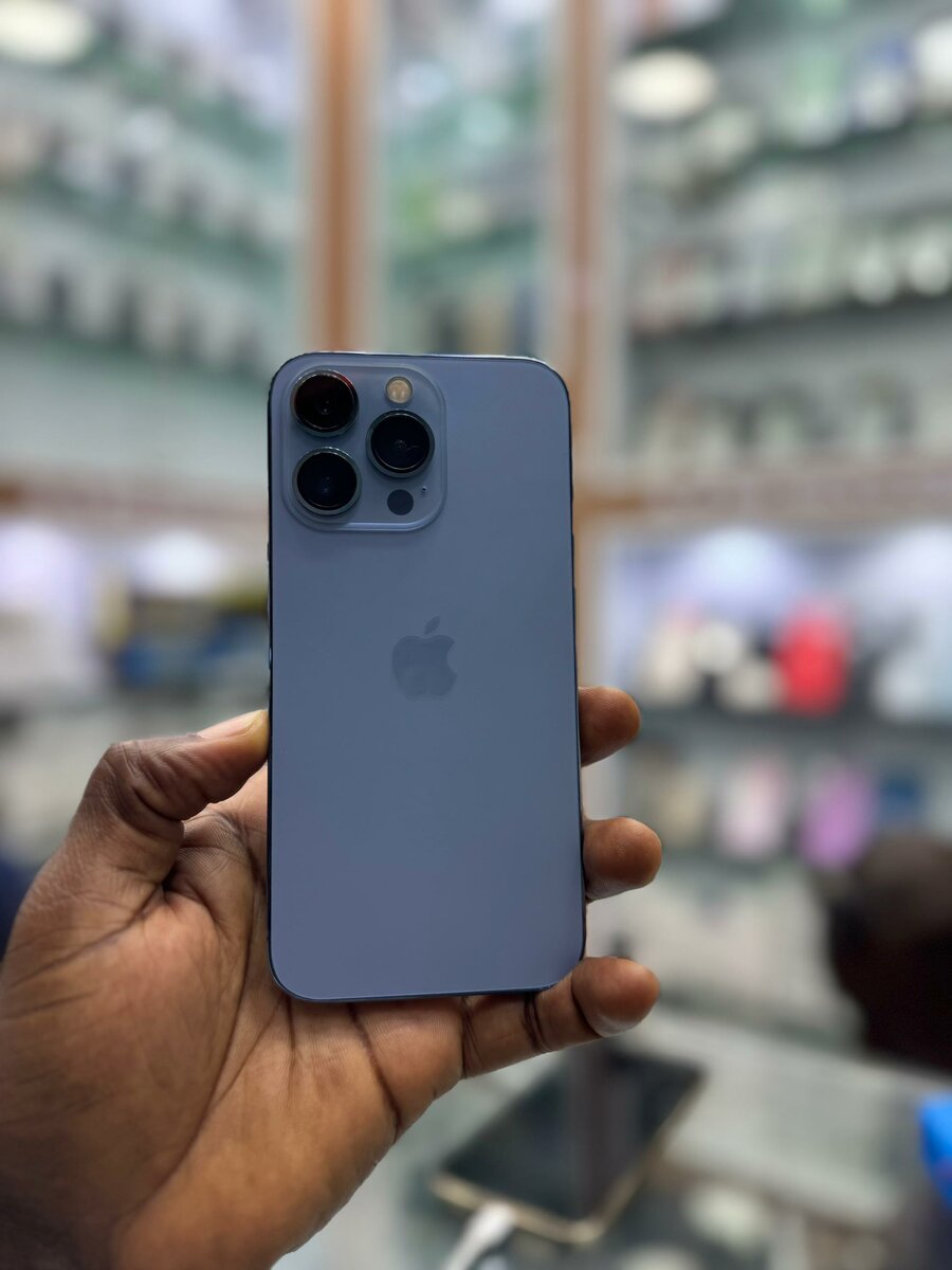 13 pro 128Go tout passe