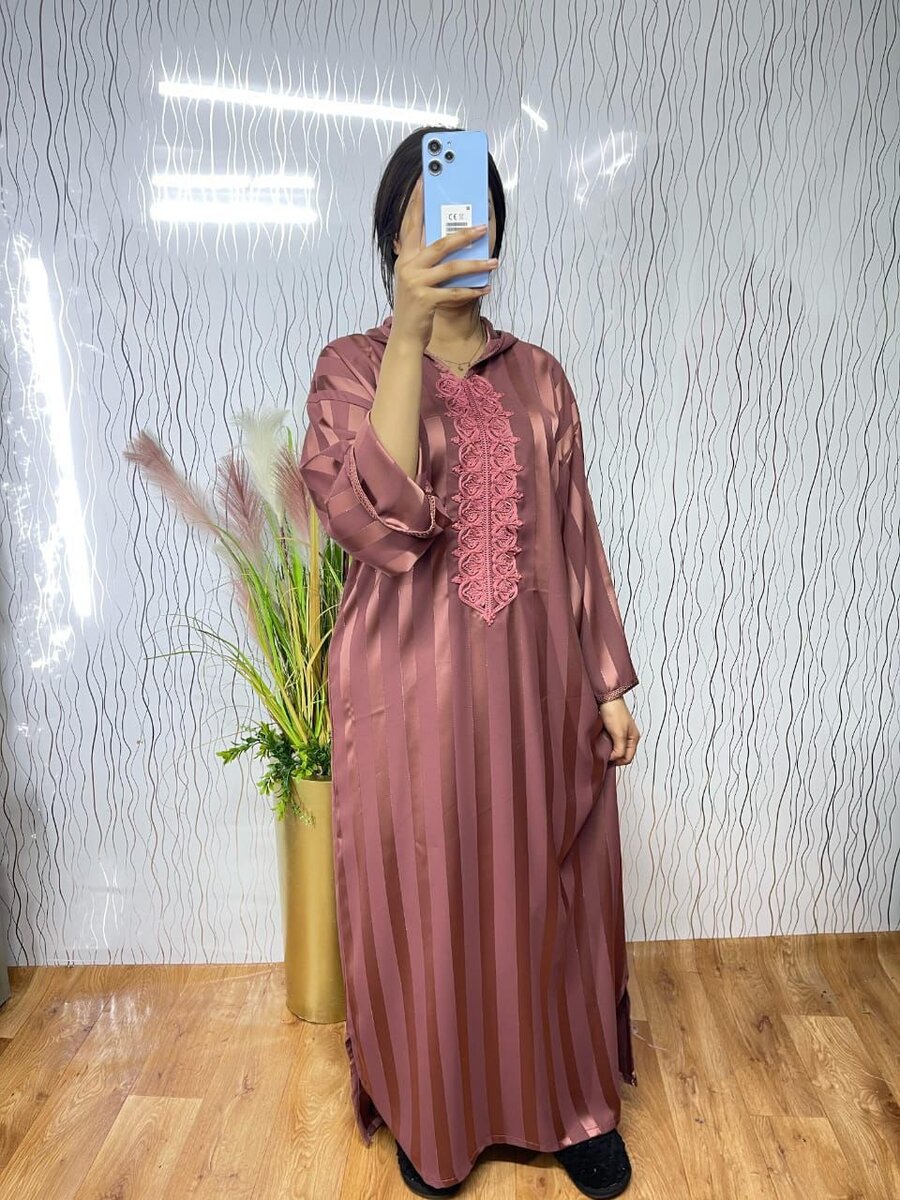 Robe Longue Marocaine Élégante