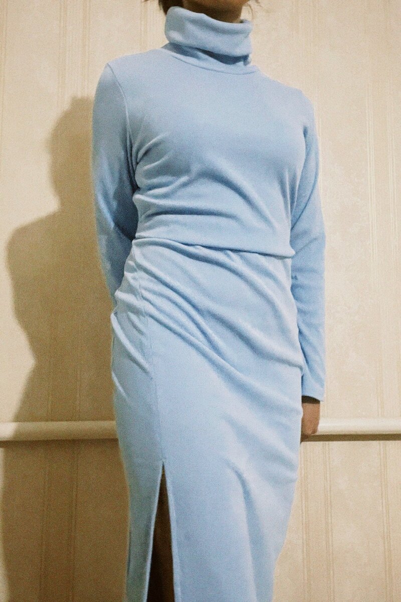 Продаю новую нежно-голубую двойку