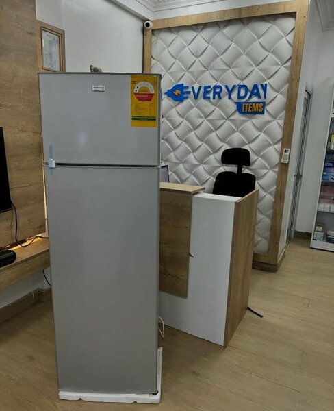 Nasco 280L top mount freezer