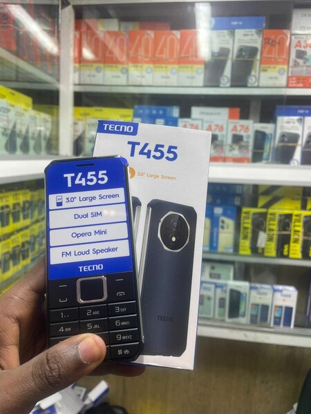 TECNO T455 Téléphone Compact