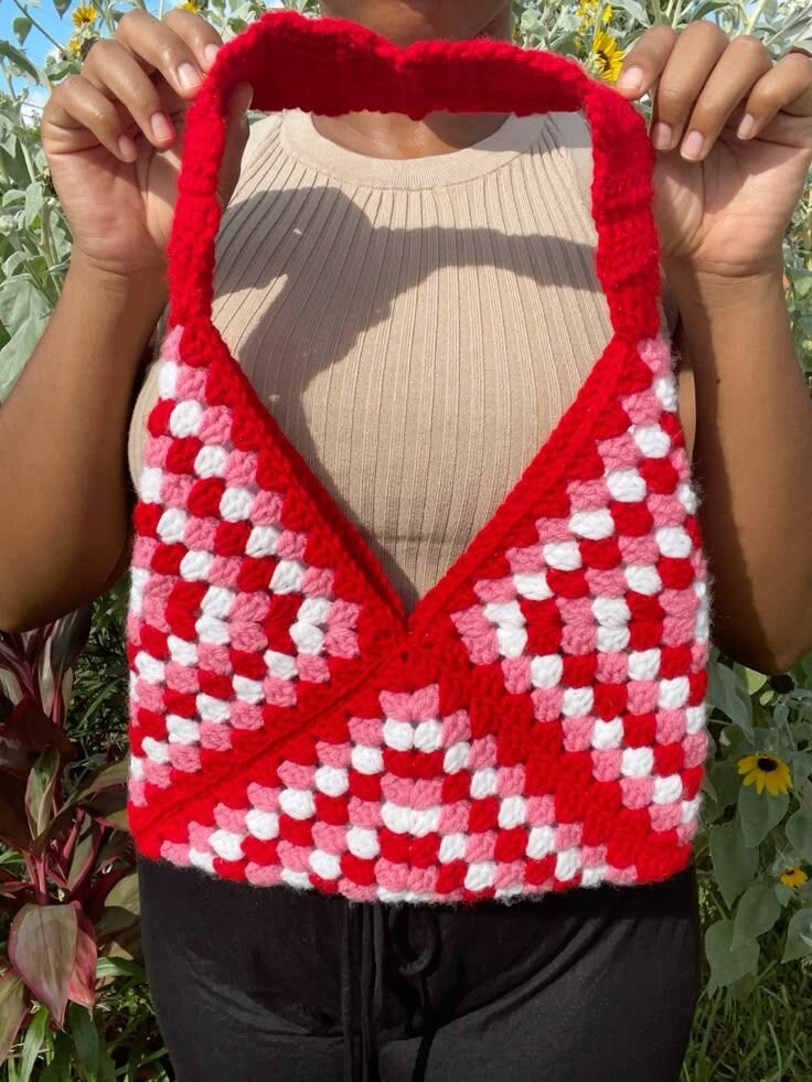 Sac à main crocheté coloré
