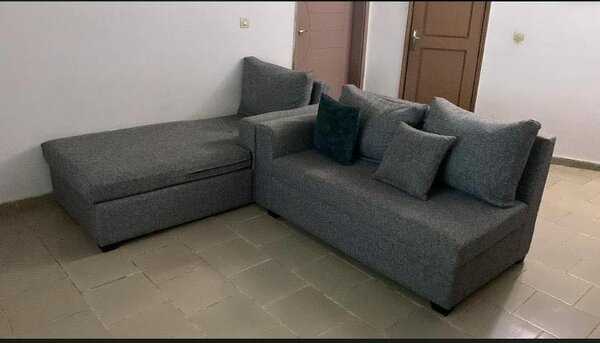 Canapé d'angle moderne gris