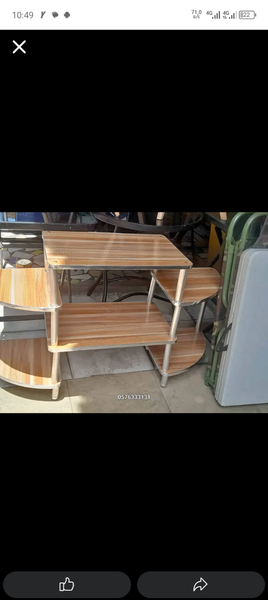 Étagère en bois moderne