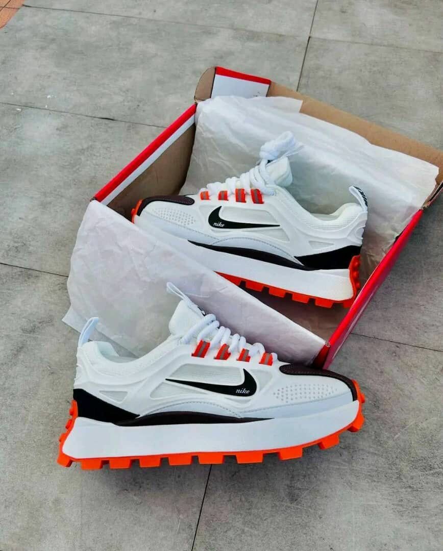 Sneakers colorées tendance