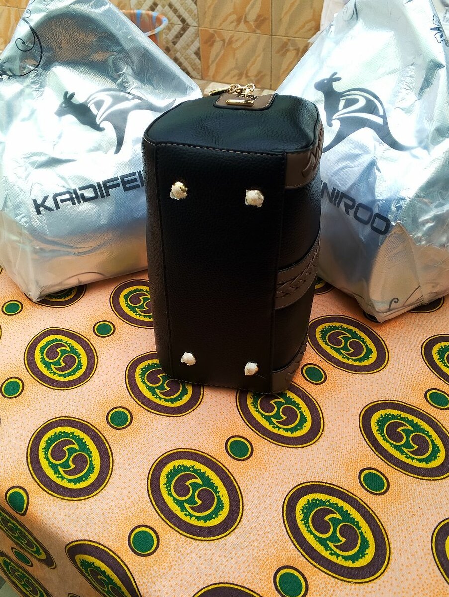 Sac à main élégant en cuir