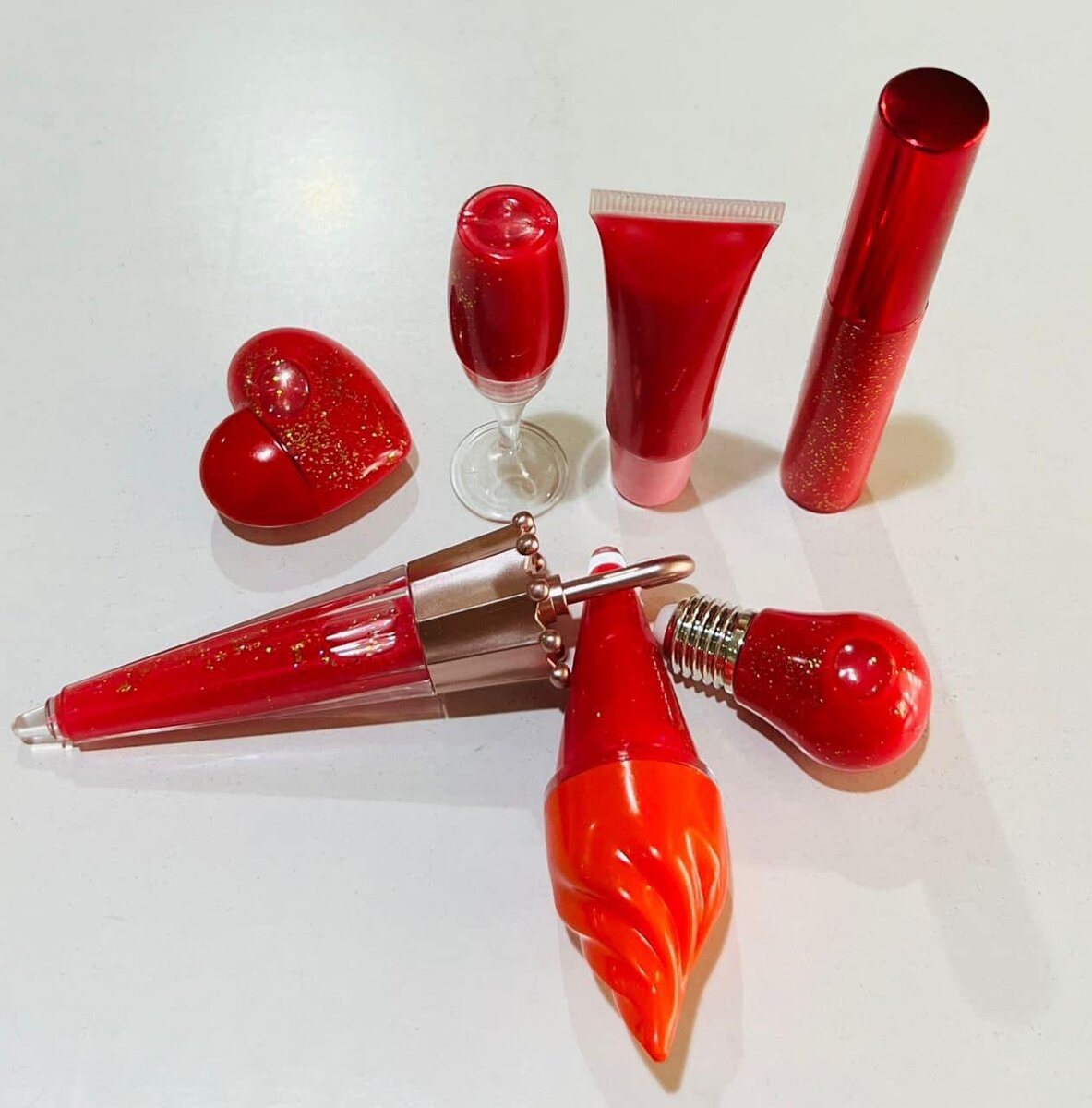 Assorted lip glosses