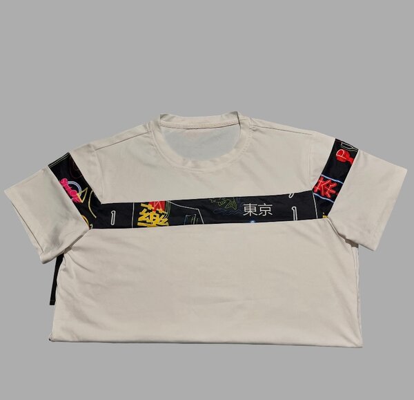 T-shirt urbain Tokyo lumineux