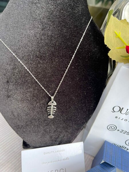 Collier pendentif poisson