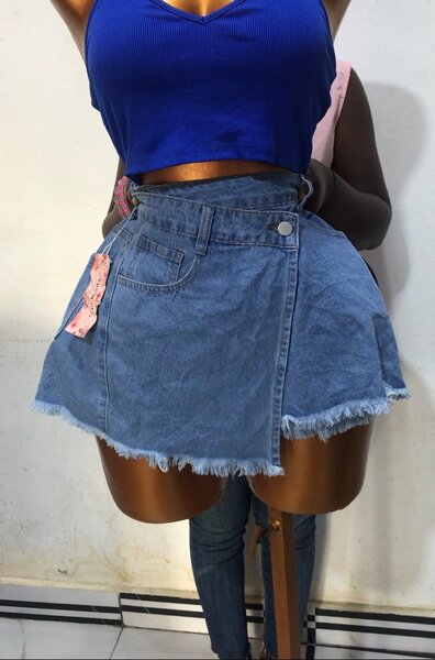 Mini-jupe en jean tendance