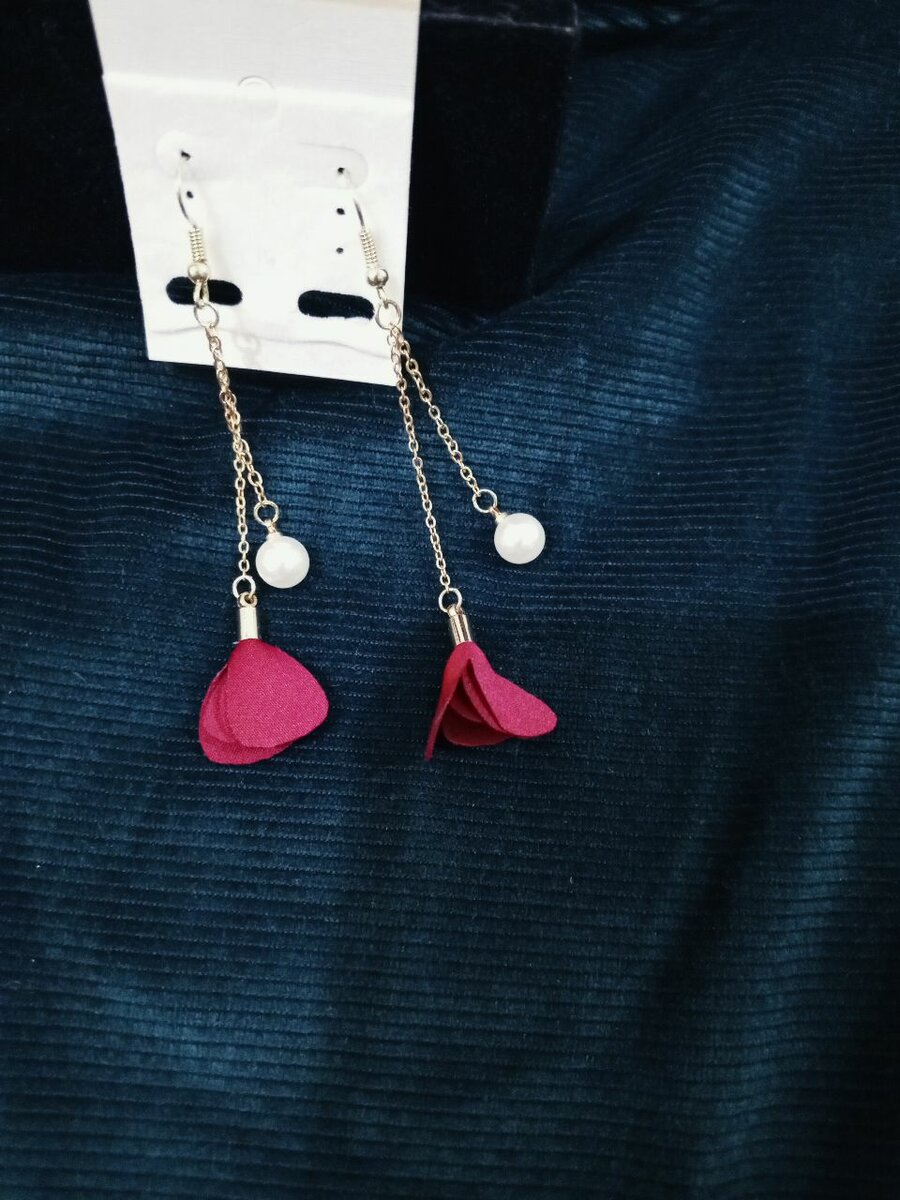 Flower chain ear rings