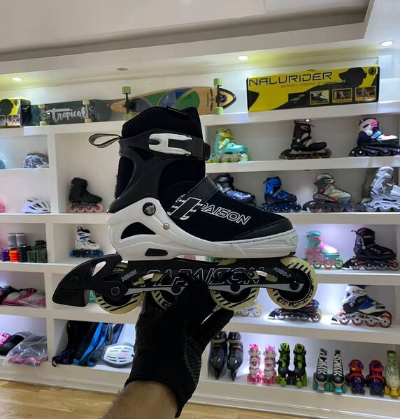 Patins à roulettes ajustables