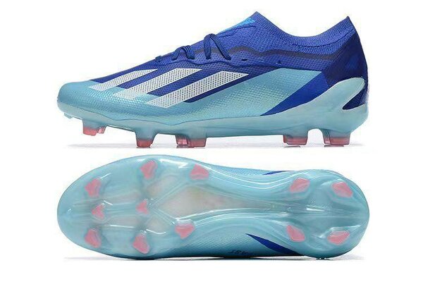 Chaussure de football paire de magre