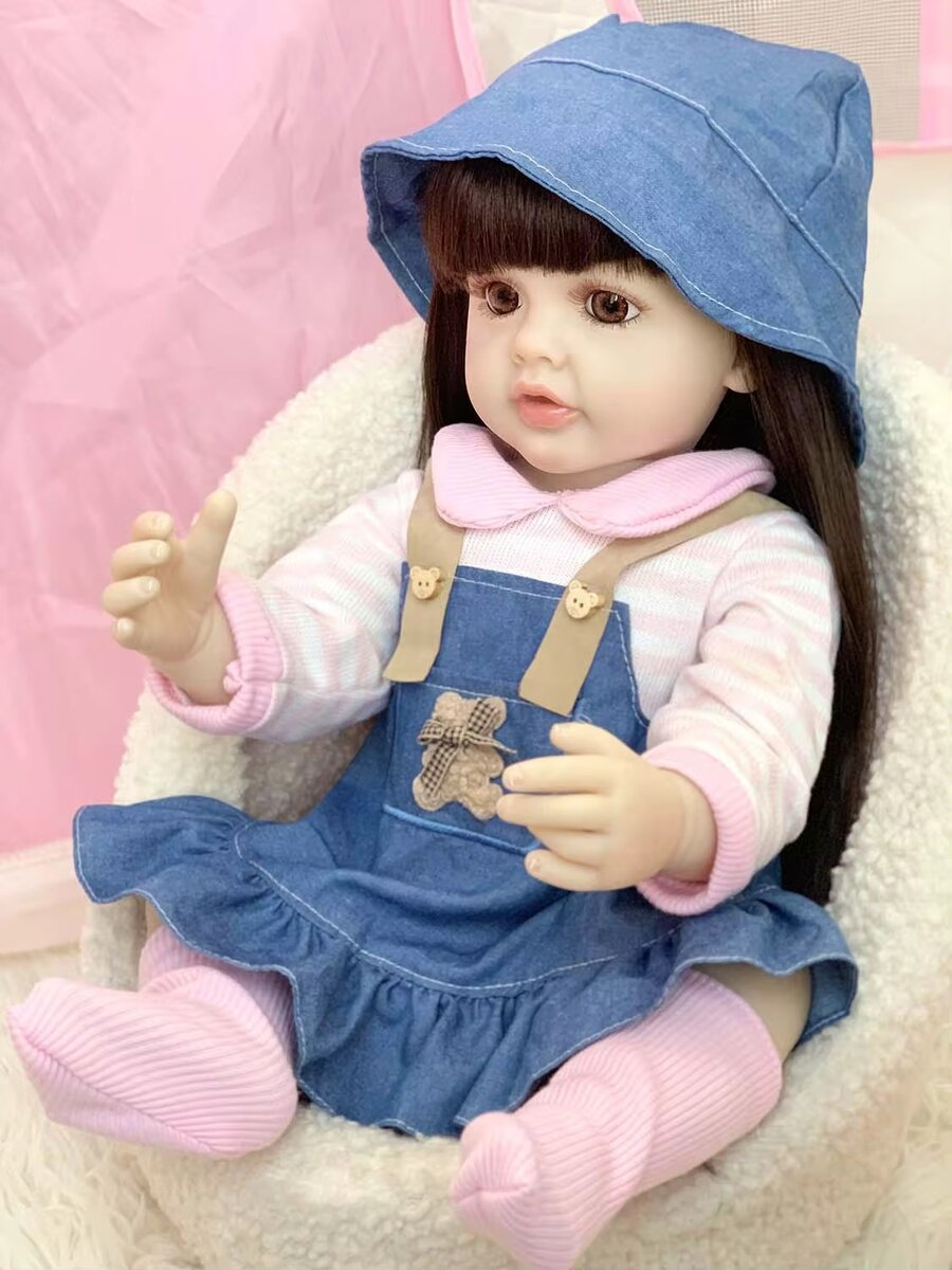 Poupée Réaliste avec Robe en Denim