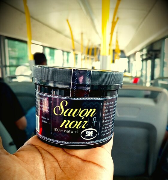 Savon Noir Naturel Exfoliant