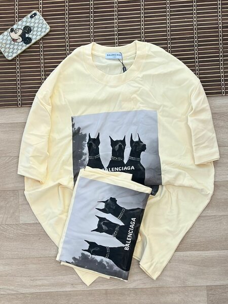 T-shirt Balenciaga Doberman