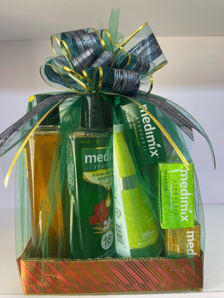 Medimix Christmas Hamper