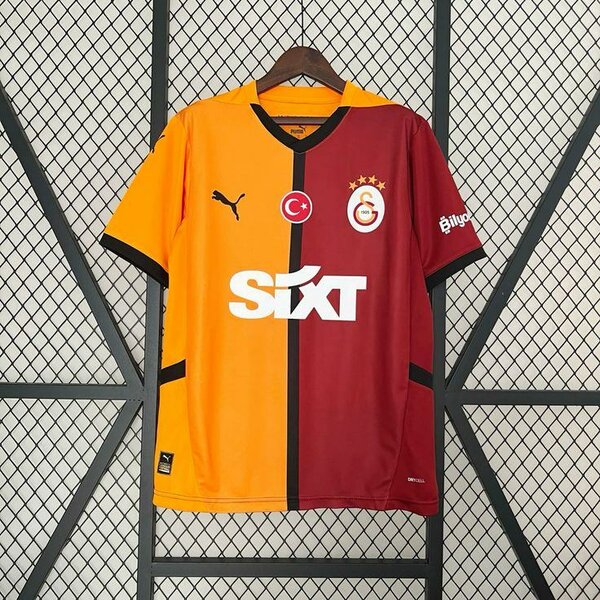 Maillots de football Puma
