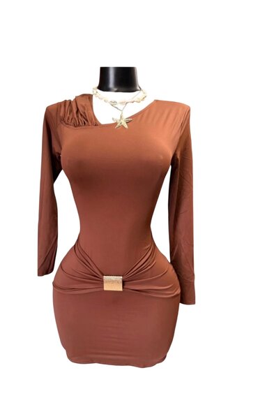 Robe moulante marron chic