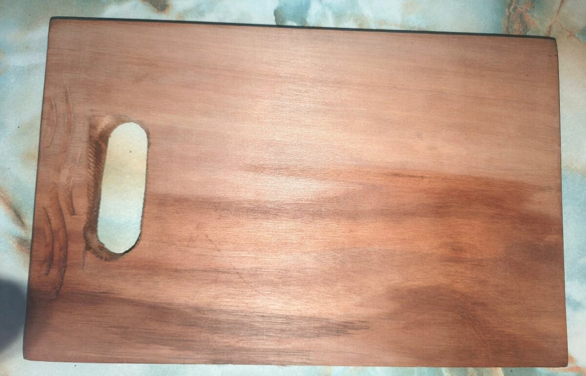 Planche à découper en bois