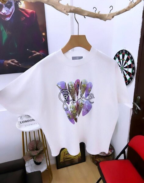 Quality heavy T shirts availab