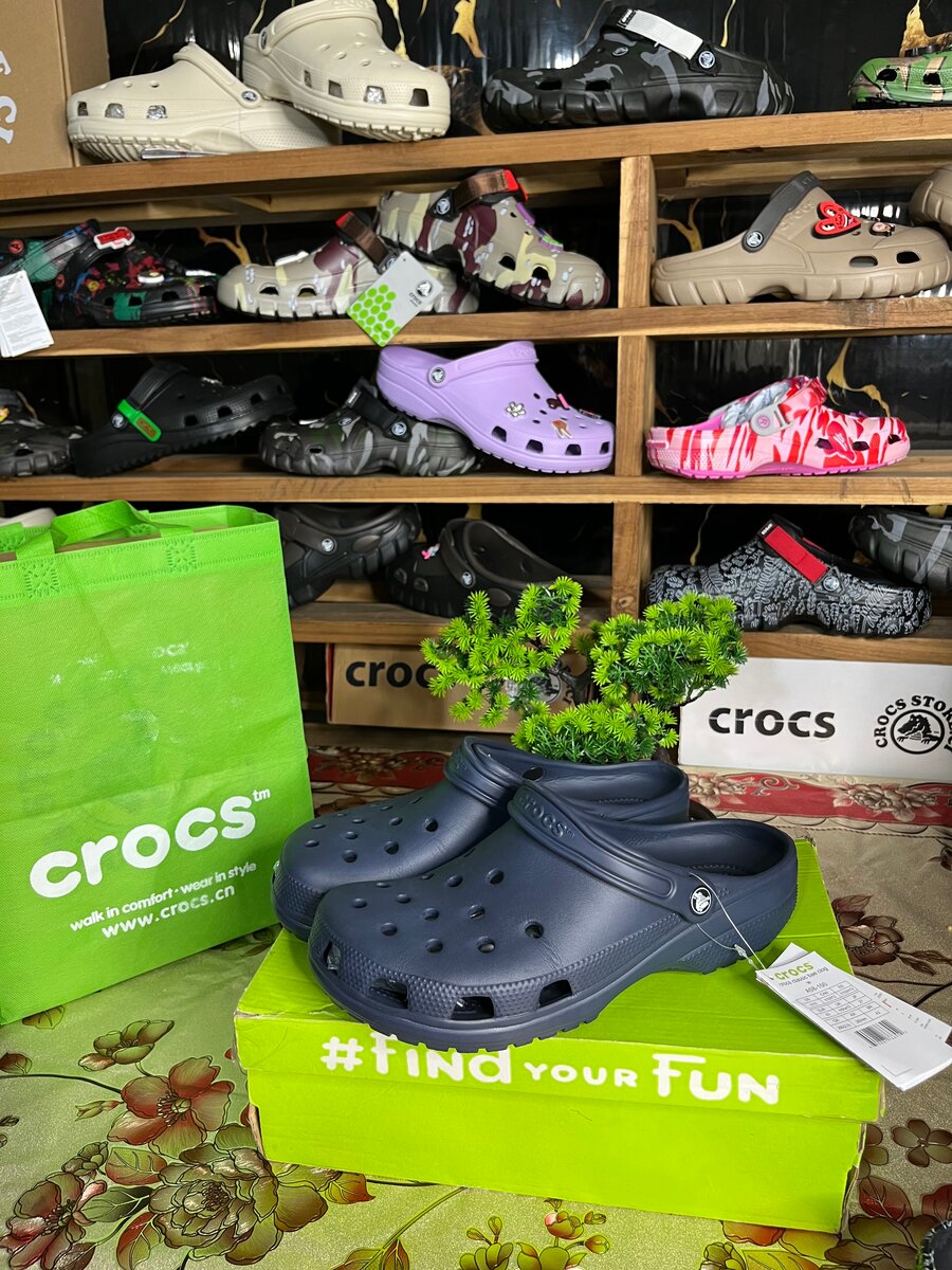 NOUVEAU CROCS CLASSIC