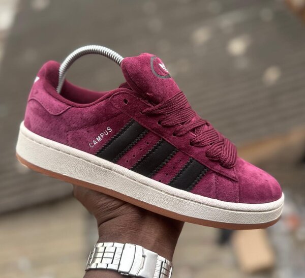 Sneakers en daim bordeaux