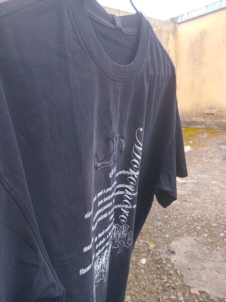 T-shirt Noir Unisexe Graphique