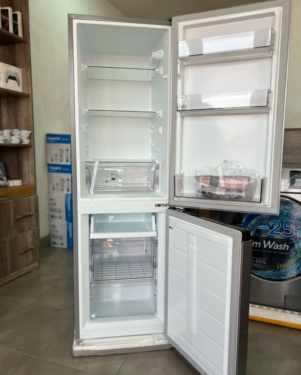 Midea 174 litre bottom freezer