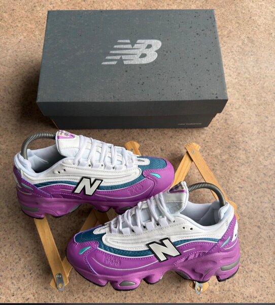 New Balance 1000