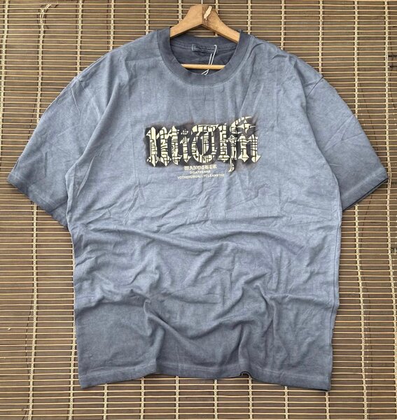 T-SHIRT GRIS