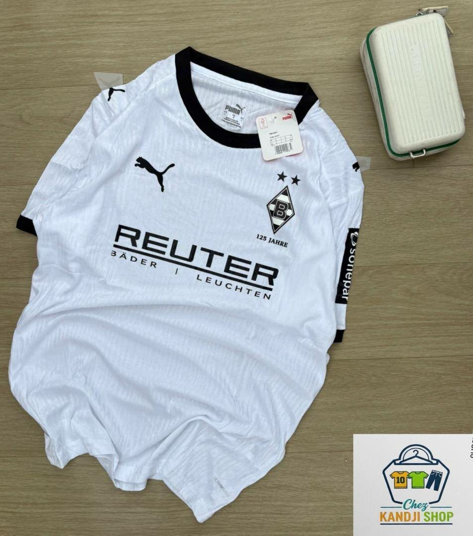 Maillots de football Puma