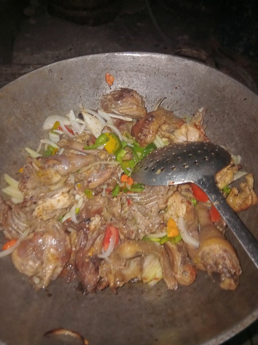 Poulet pondeuse  sauté Epicé