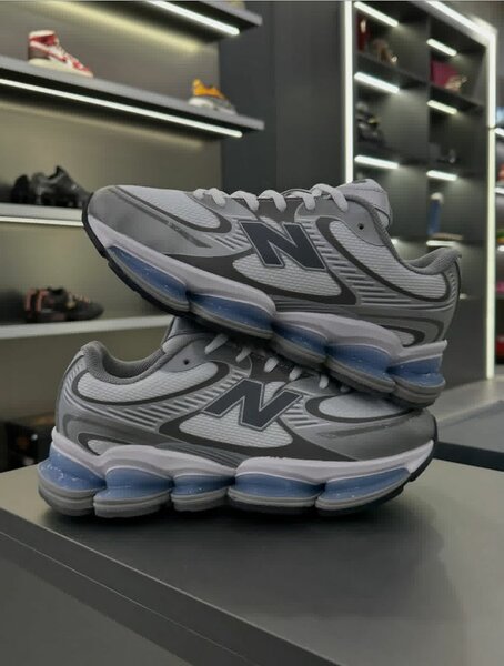 Baskets New Balance 2000