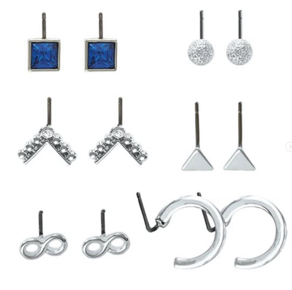 A set of earrings