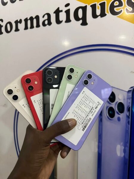 iPhone 12 UK USED