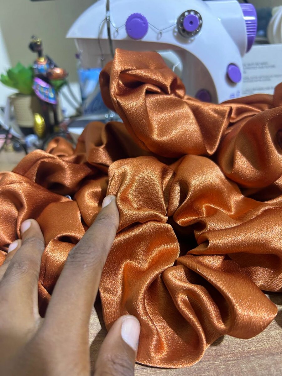 Scrunchies en tissu(chouchou)