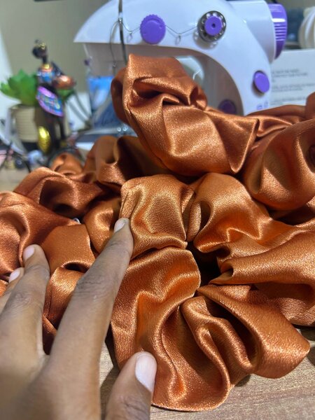 Scrunchies en tissu(chouchou)