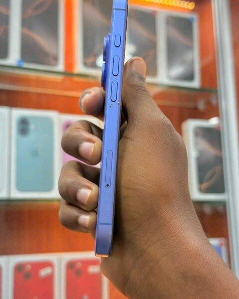 Smartphone moderne 5G bleu