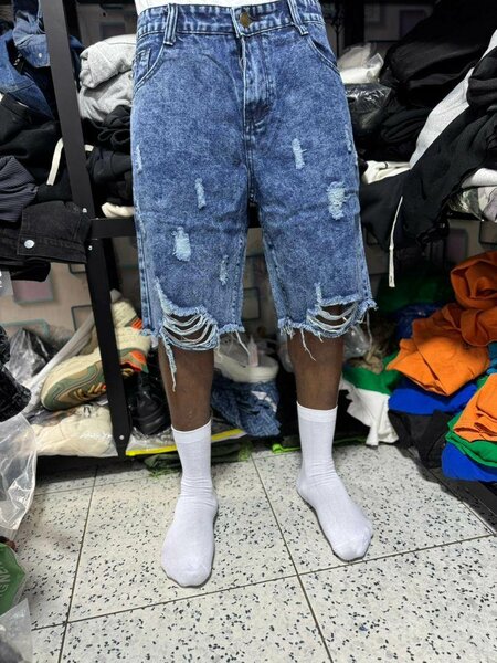 Shorts en denim déchirés