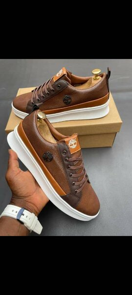 Sneakers élégantes en cuir