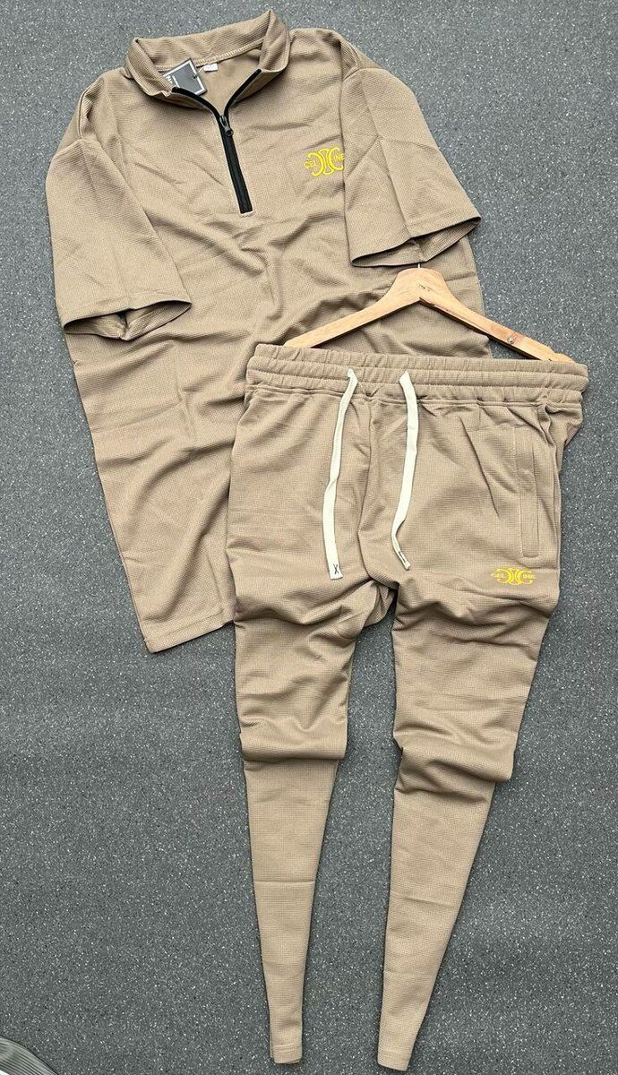 Ensemble de survêtement élégant