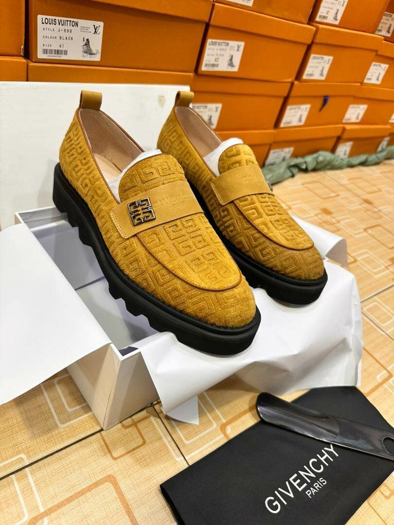 Givenchy solid shoes